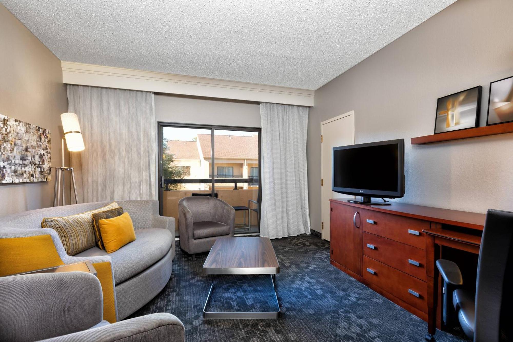 คอร์ตยาร์ด ดัลลัส ดัลลัส ฟอร์ตเวิร์ธ/เบfฟอร์ด Hotel เบดฟอร์ด ภายนอก รูปภาพ