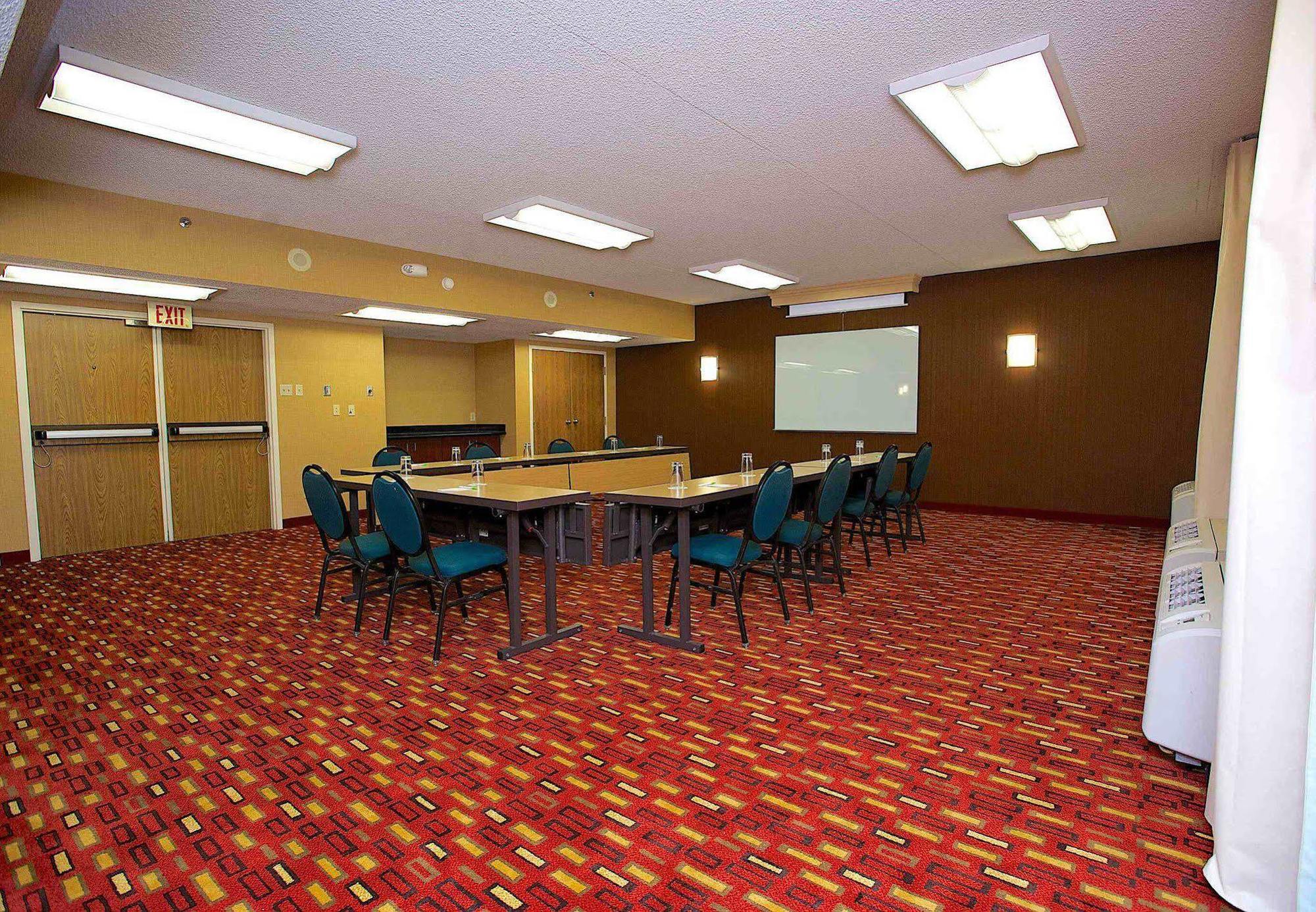 คอร์ตยาร์ด ดัลลัส ดัลลัส ฟอร์ตเวิร์ธ/เบfฟอร์ด Hotel เบดฟอร์ด ภายนอก รูปภาพ